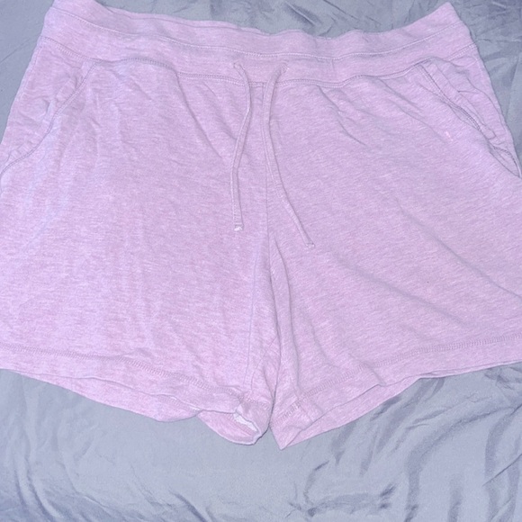 Shorts - Picture 2 of 3